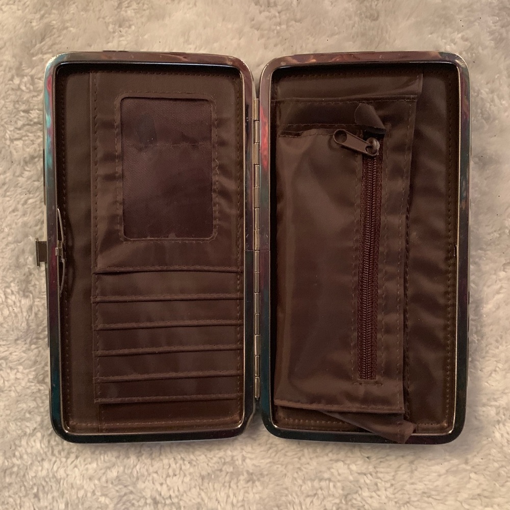 Camo Wallet - Picture 2 of 4
